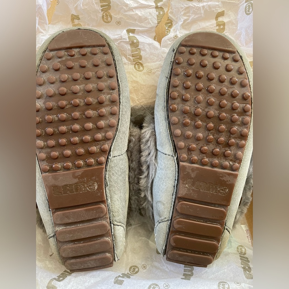 Lamo Moccasins - Picture 6 of 6